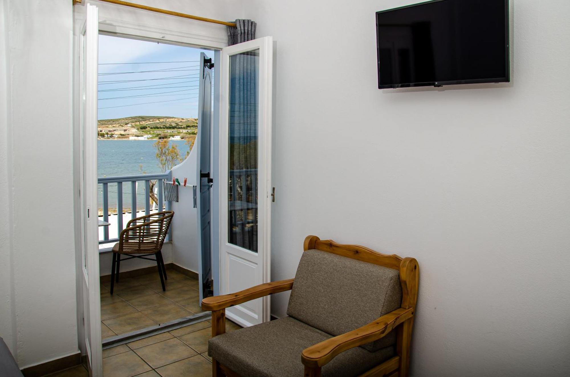 Hotel Livadia Parikia  Bagian luar foto