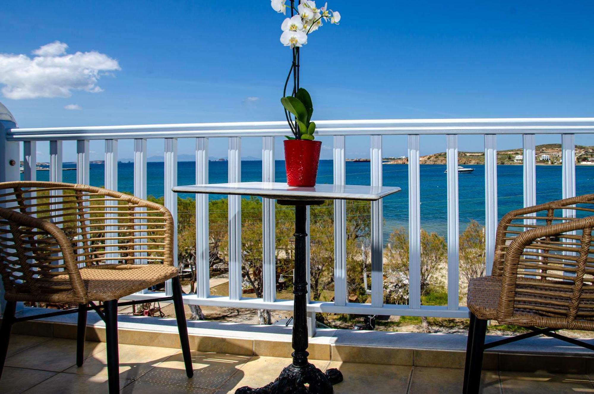 Hotel Livadia Parikia  Bagian luar foto