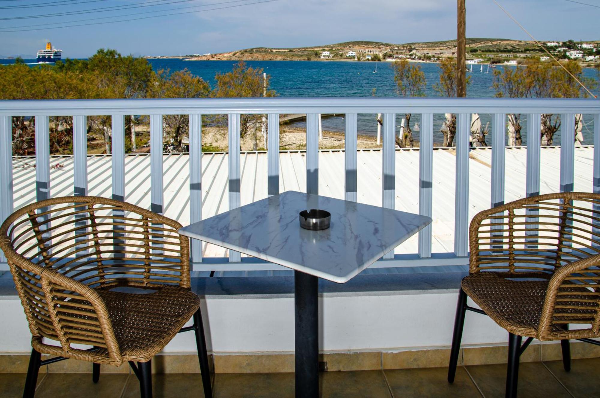 Hotel Livadia Parikia  Bagian luar foto