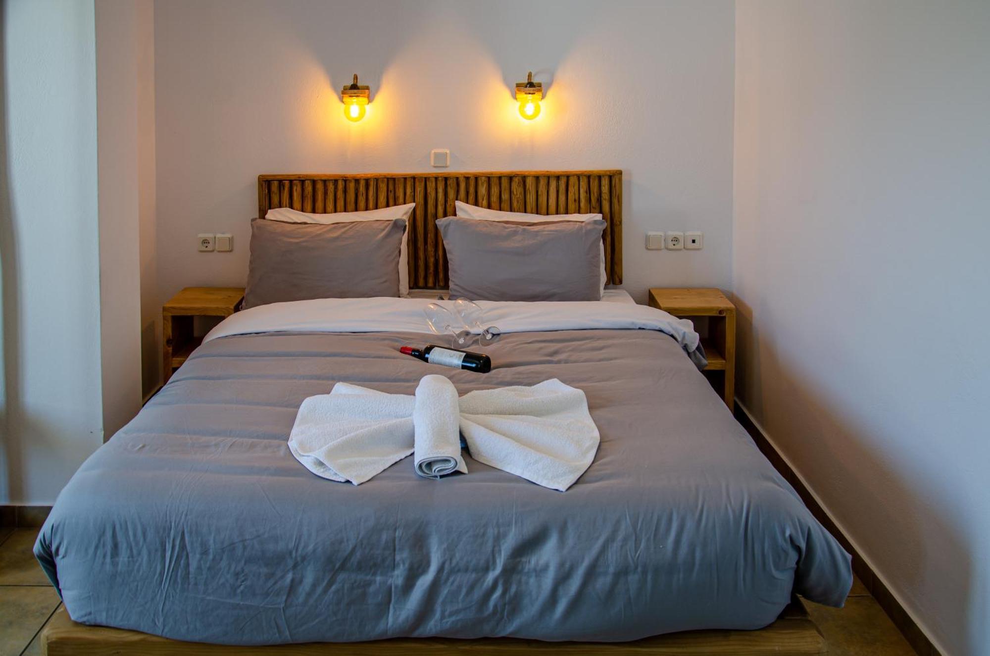 Hotel Livadia Parikia  Bagian luar foto