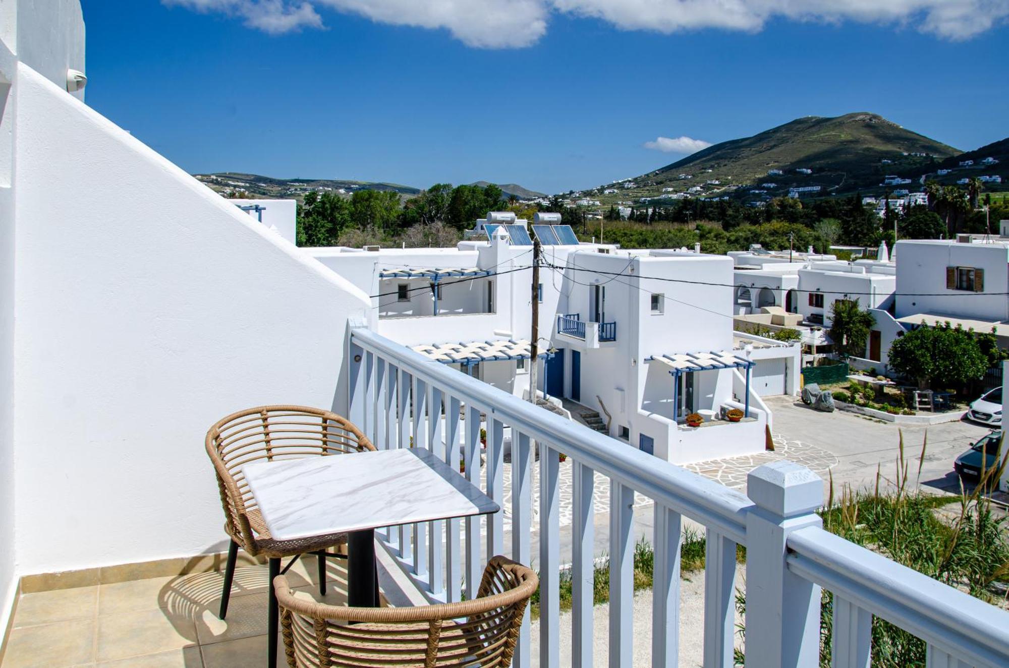 Hotel Livadia Parikia  Bagian luar foto
