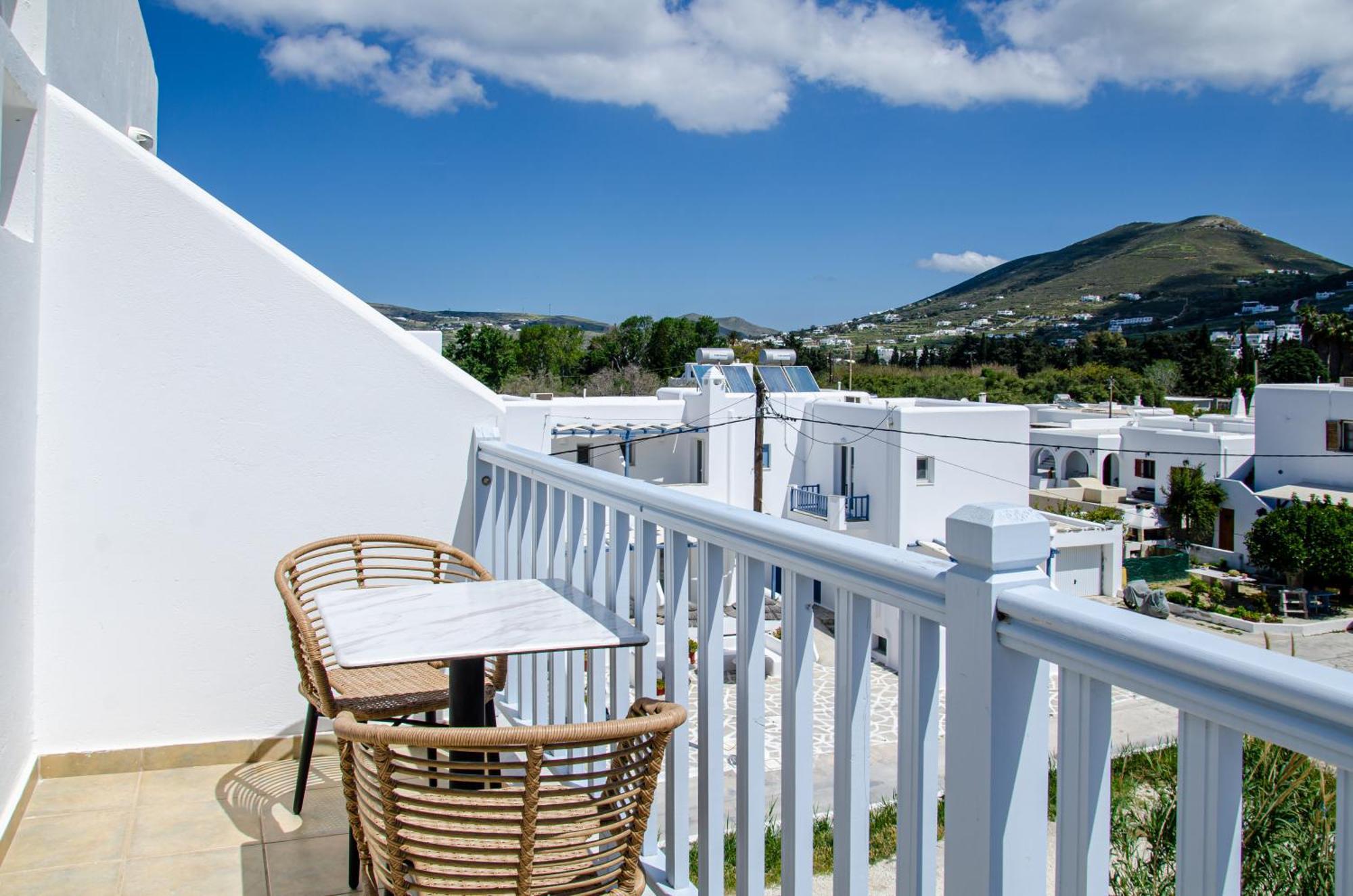 Hotel Livadia Parikia  Bagian luar foto