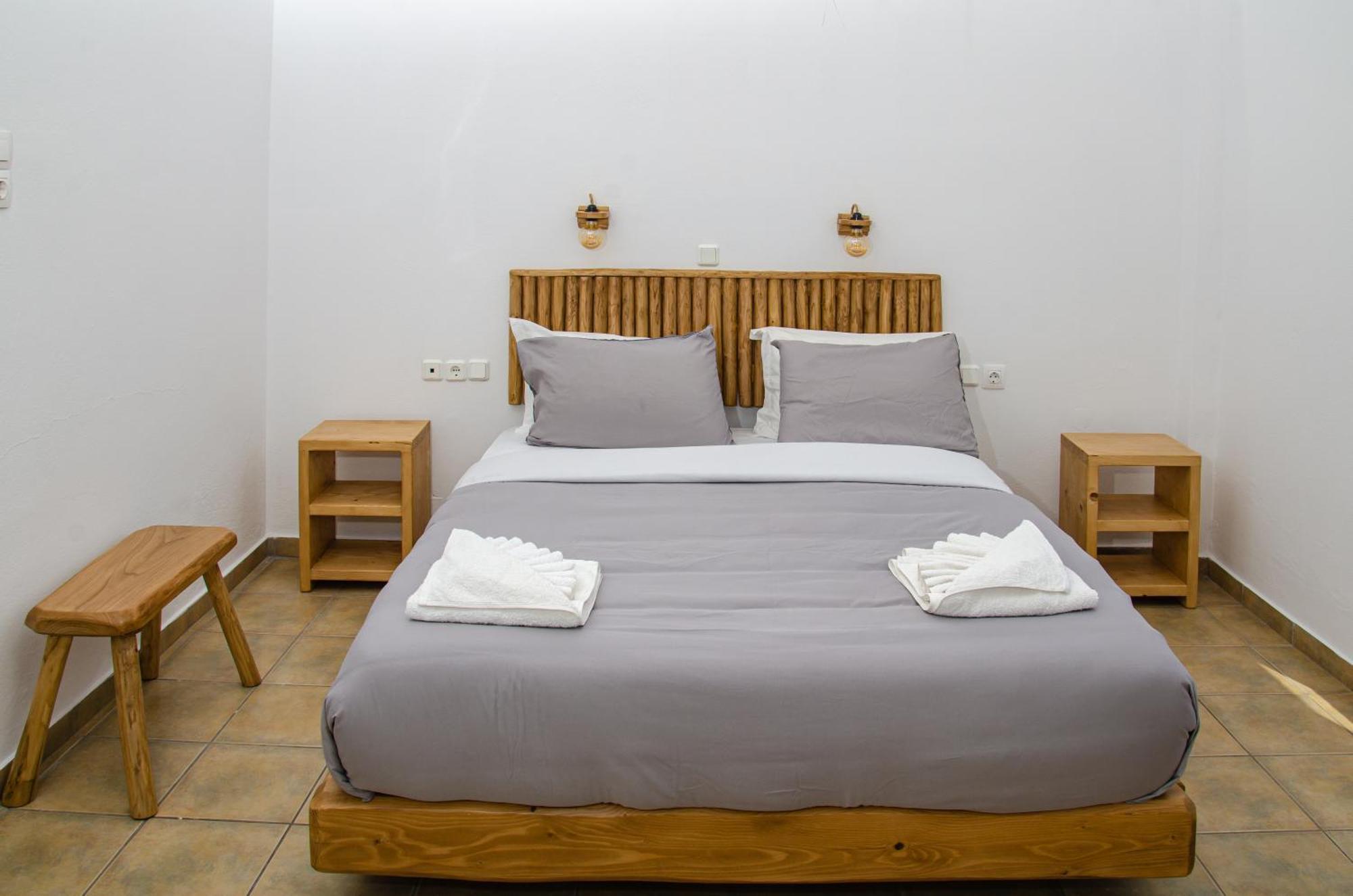 Hotel Livadia Parikia  Bagian luar foto