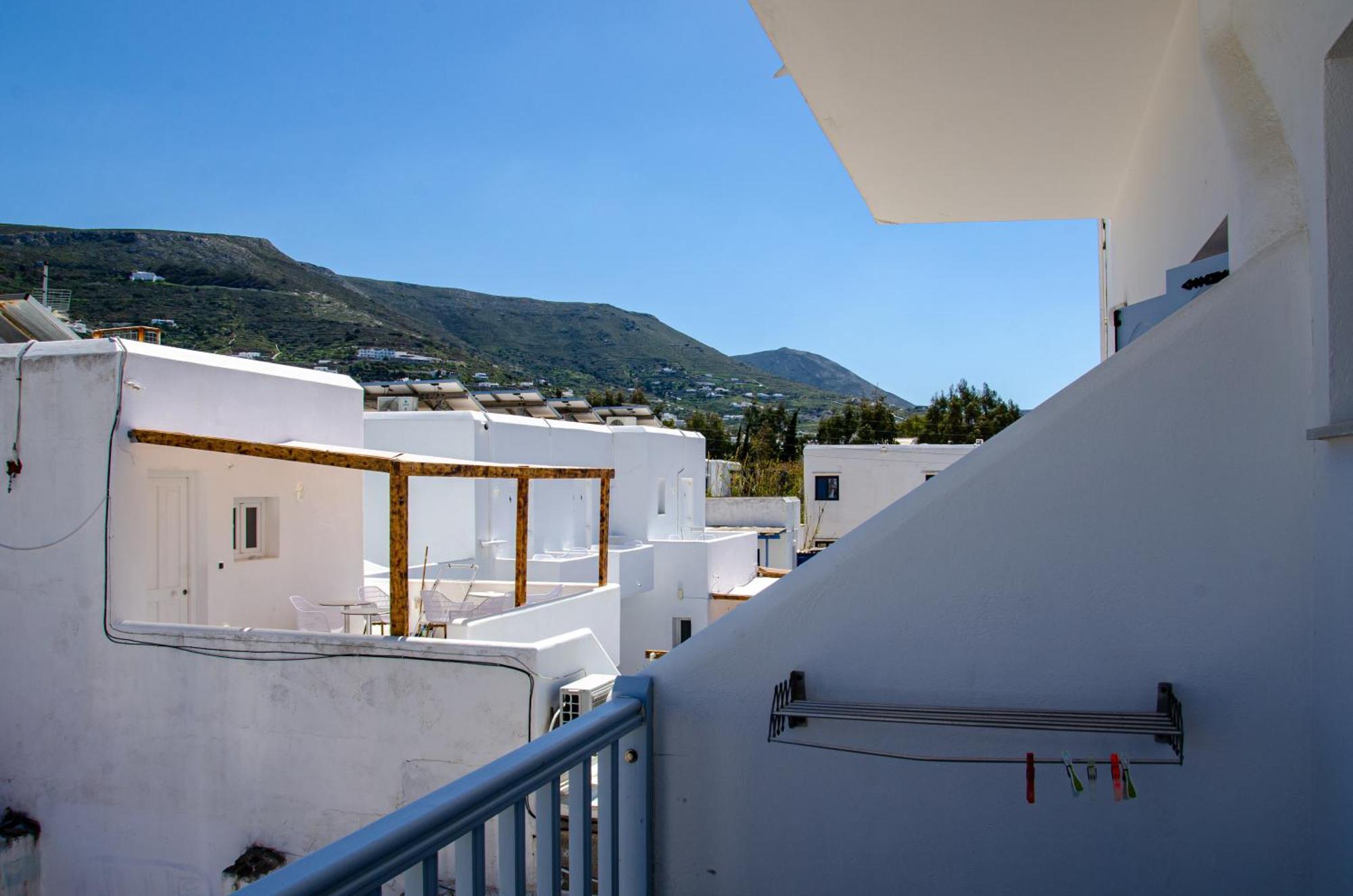 Hotel Livadia Parikia  Bagian luar foto